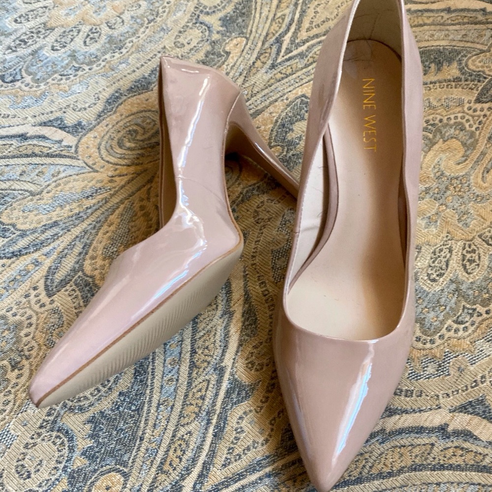 New Nine West Nude Heels Size 8
